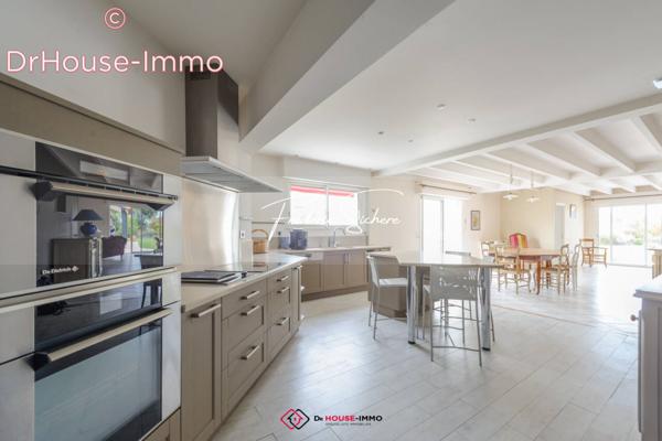 Maison à vendre 6 pièces de 194 m²