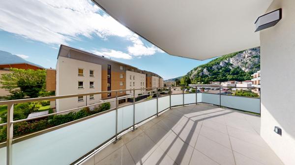 T3 Immeuble 2024 belle terrasse