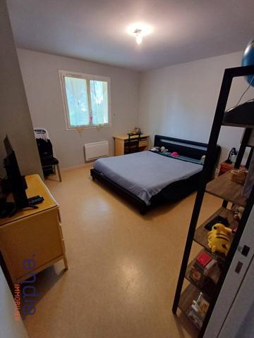 ISLE Maison individuelle de 2013 proche des écoles