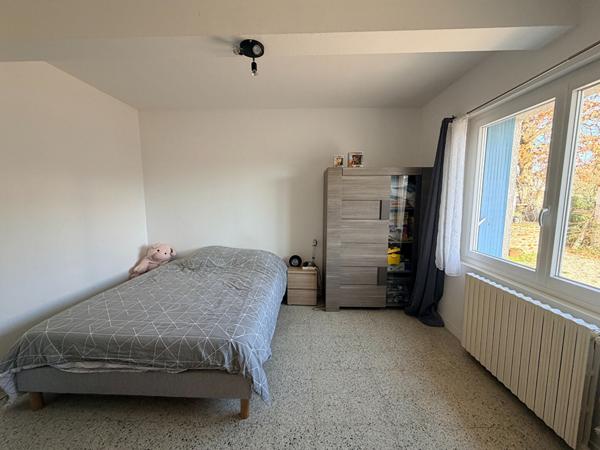 Maison 4 pièces de plain pieds sur 940m² de terrain