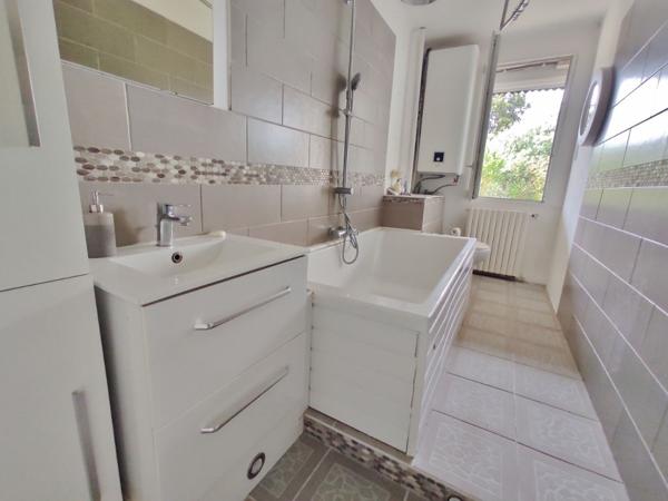 Maison 4 pièces de plain pieds sur 940m² de terrain