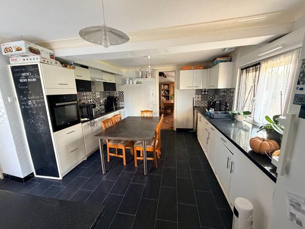 Maison 4 pièces de plain pieds sur 940m² de terrain