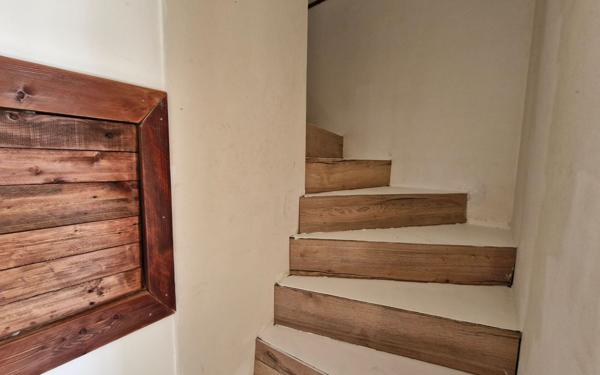 Maison à vendre    5 pièces •  Cruis