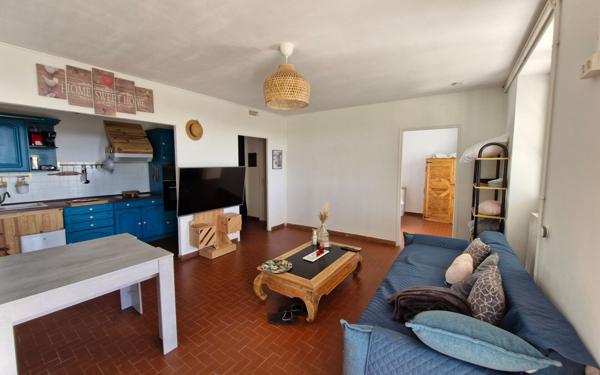 Maison à vendre    5 pièces •  Cruis