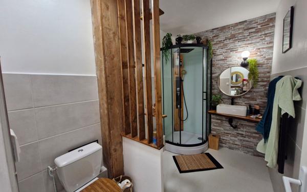 Maison à vendre    5 pièces •  Cruis