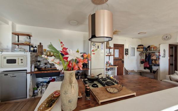 Maison à vendre    5 pièces •  Cruis