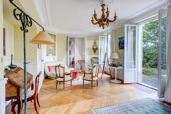 SEVRES RIVE DROITE - APPARTEMENT AVEC JARDIN 790 000 € **  - Référence  642-S