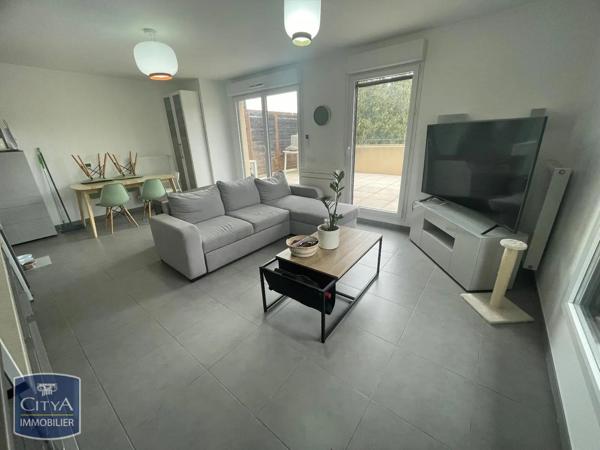 Appartement à louer 3 pièces 62.88m² La Fare-les-Oliviers (13580)