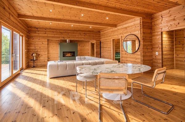 Villa contemporaine en bois et pierre, au cœur des montagnes corses