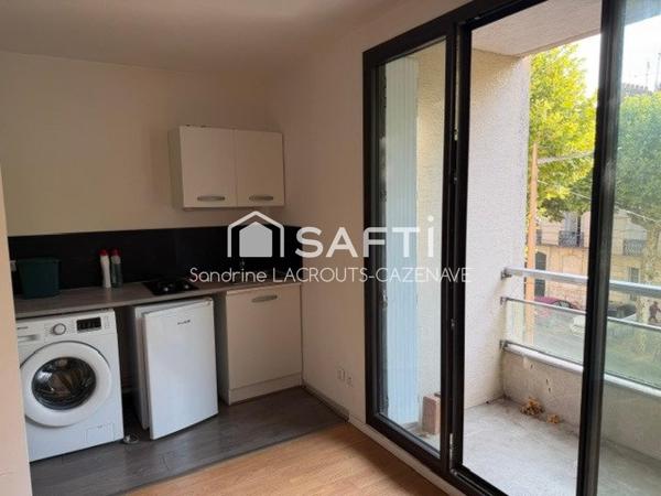 Avenue Dauphine , studio avec balcon, cave et emplacement parking