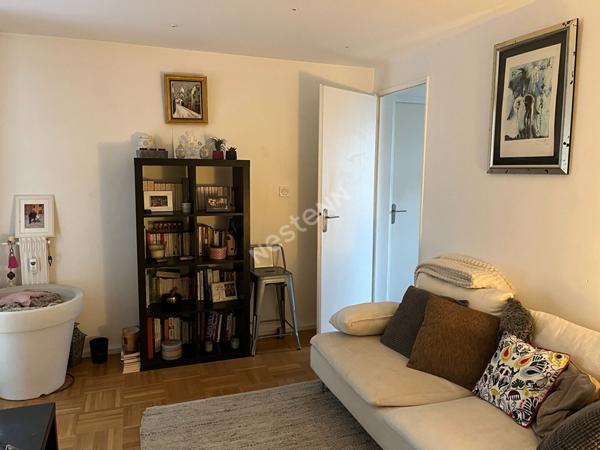 ECULLY, BEL APPARTEMENT DS PARC, PISCINE ET TENNIS