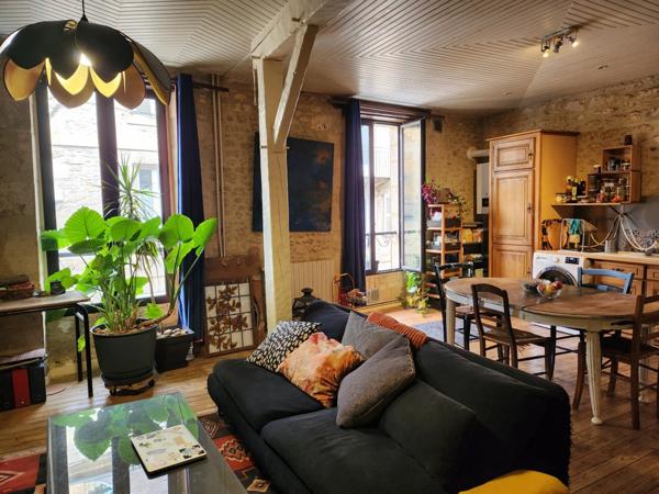 Immeuble de rapport, centre ville de Montignac-Lascaux