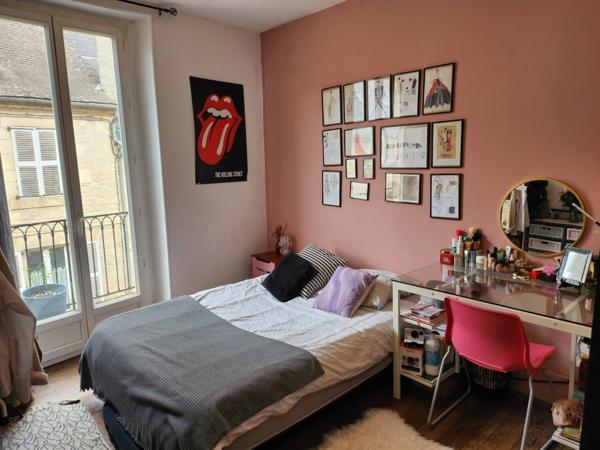 Immeuble de rapport, centre ville de Montignac-Lascaux