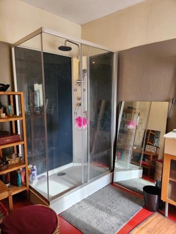 Immeuble de rapport, centre ville de Montignac-Lascaux