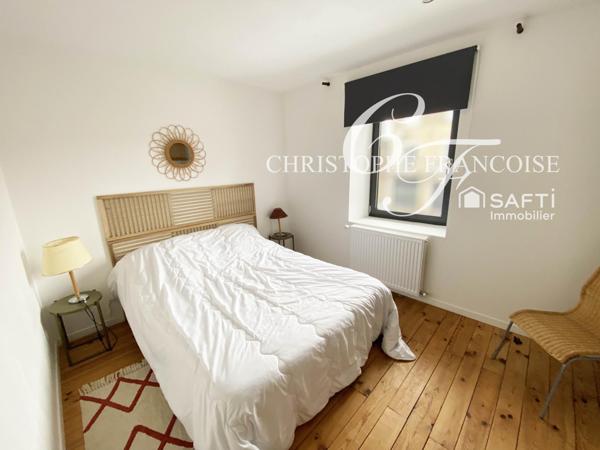 Bâtisse de caractère, rénovée avec gout et qualité