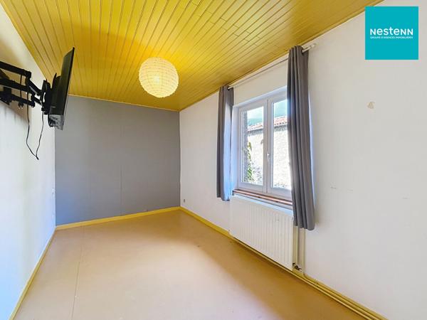 Corps de ferme en pierre de 200 m² à rénover sur La Fouillouse 42480