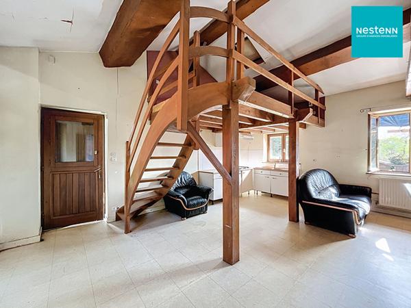 Corps de ferme en pierre de 200 m² à rénover sur La Fouillouse 42480