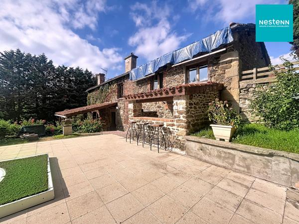 Corps de ferme en pierre de 200 m² à rénover sur La Fouillouse 42480