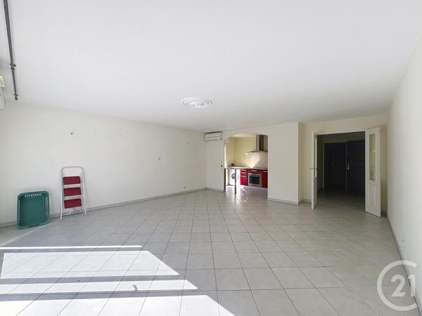 Appartement F3 à vendre  3 pièces - 76,40 m2 FREJUS - 83