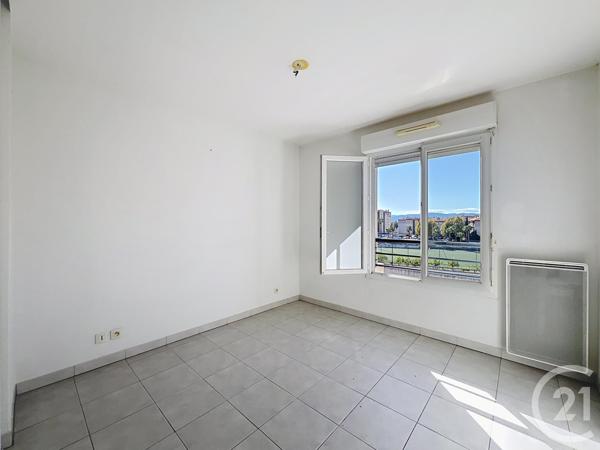Appartement F3 à vendre  3 pièces - 76,40 m2 FREJUS - 83
