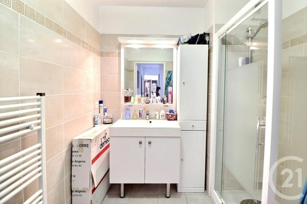 Appartement F3 à vendre  3 pièces - 67 m2 FREJUS - 83