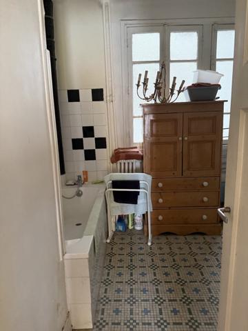 Appartement dans le triangle d'or, quartier des Champs Elysées !!!!!!!!!!
