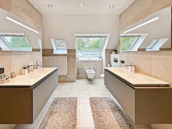 Maison Ballainvilliers 8 pièce(s) 331 m2