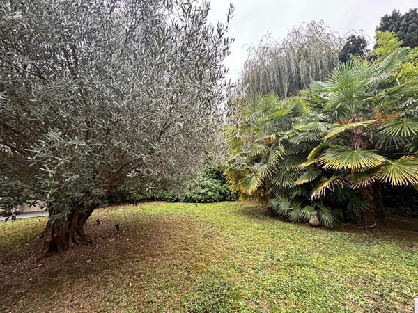 Maison Ballainvilliers 8 pièce(s) 331 m2