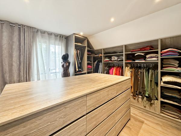 Maison Ballainvilliers 8 pièce(s) 331 m2