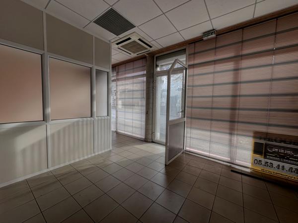 Villeneuve-sur-Lot (47300) Villeneuve-sur-Lot rive droite, local commercial ou professionnel à vendre