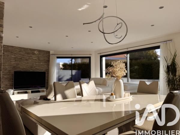 Maison à vendre 7 pièces 320 m² Chavanod