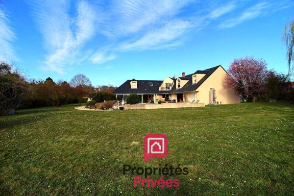 A seulement 1h de PARIS - PROPRIETE CONTEMPORAINE D'EXCEPTION de 350 m2 - PISCINE chauffée - JACUZZI - PARC ARBORE d'environ 4200  m2 - Classe énergétique A !