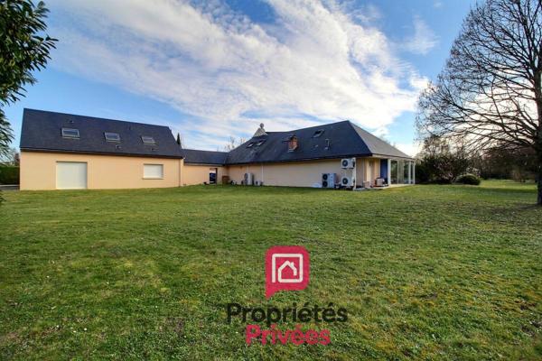 A seulement 1h de PARIS - PROPRIETE CONTEMPORAINE D'EXCEPTION de 350 m2 - PISCINE chauffée - JACUZZI - PARC ARBORE d'environ 4200  m2 - Classe énergétique A !