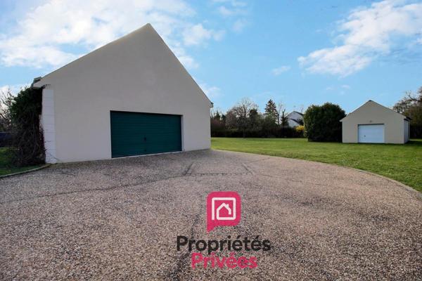 A seulement 1h de PARIS - PROPRIETE CONTEMPORAINE D'EXCEPTION de 350 m2 - PISCINE chauffée - JACUZZI - PARC ARBORE d'environ 4200  m2 - Classe énergétique A !