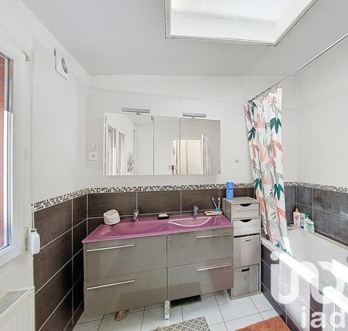 House for sale 5 rooms 121 m² Croix