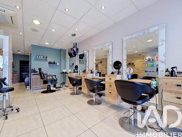 Esthétique, Coiffure​ à vendre 80 m² Frangy