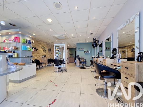 Esthétique, Coiffure​ à vendre 80 m² Frangy
