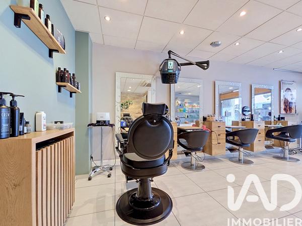 Esthétique, Coiffure​ à vendre 80 m² Frangy