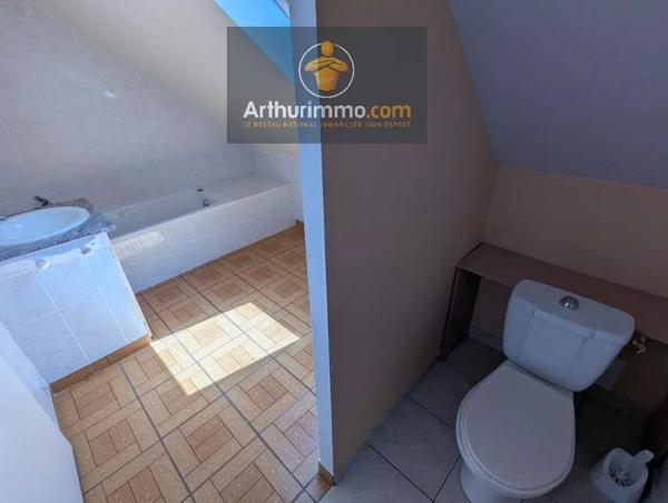 Vente                                                      Maison
                        
                     5 pièces                      146 m2                     à Josselin