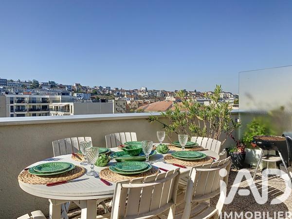 Appartement à vendre 5 pièces 102 m² Suresnes