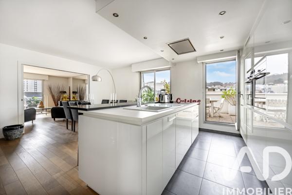 Appartement à vendre 5 pièces 102 m² Suresnes