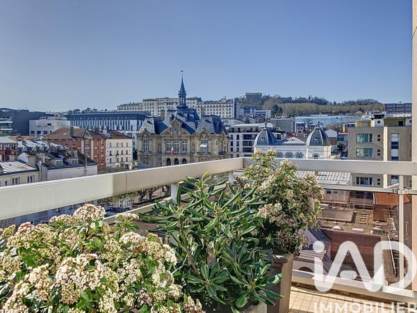 Appartement à vendre 5 pièces 102 m² Suresnes