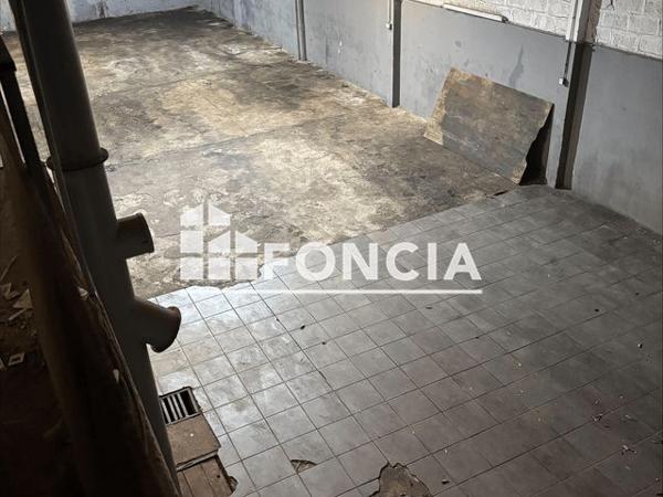 Location Local commercial 385.79 m² - 96 BD VIALA Marseille 13015