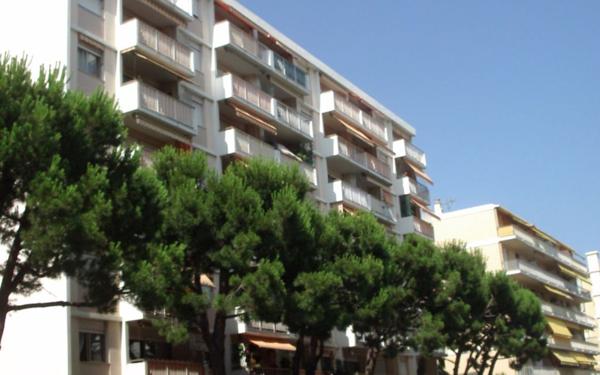 Appartement à louer    3 pièces •  Cagnes-sur-Mer