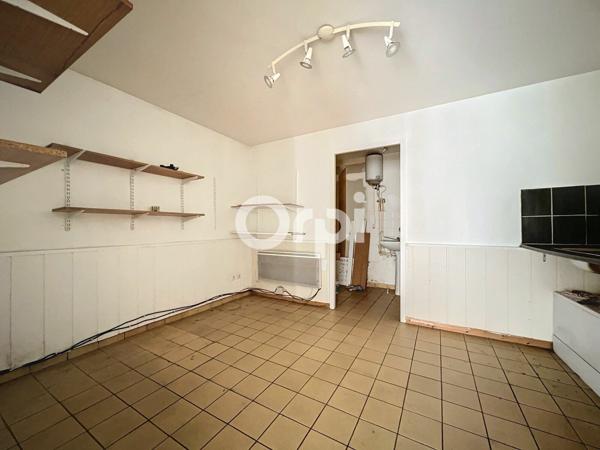 Immeuble à vendre    3 pièces •  Saint-Éloy-les-Mines