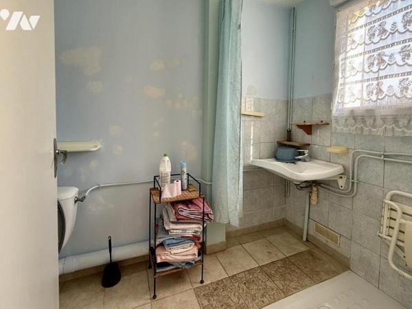 DAMGAN : maison à rénover au calme