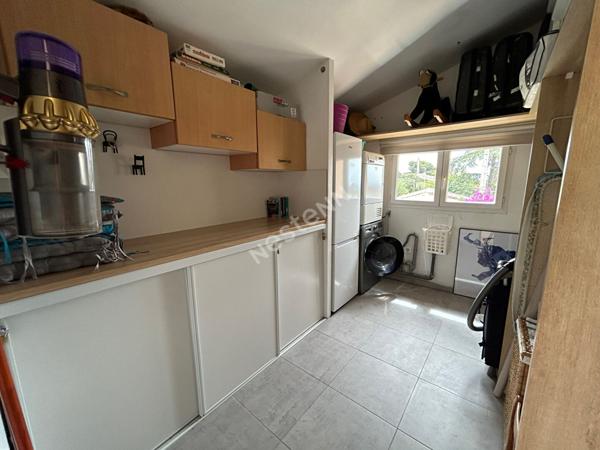 Appartement T3 de 93.5 m² à La Ciotat . Vue Mer au Quartier Calanques . Aucun travaux; FRAIS DE NOTAIRE REDUITS