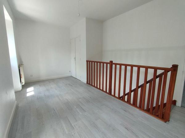 PROPRIETE : MAISON EN PIERRE 150 m²  + ECHOPPE 120 m² + HANGAR 230 m² - TERRAIN 1 HECTARE