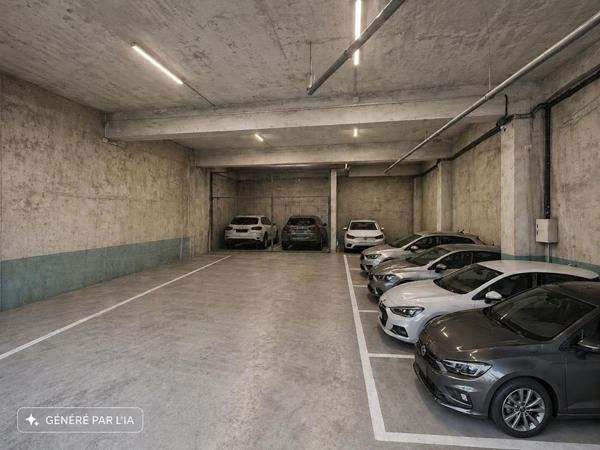 HANGAR / PARKING 200 m² QUARTIER GARE