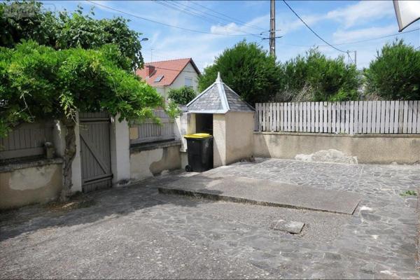 Maison à vendre à Bourges dans le Cher (18000), ref : 18005-1588